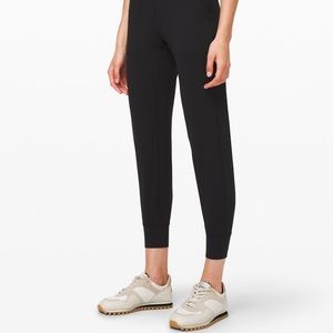 Lululemon Align jogger 28”